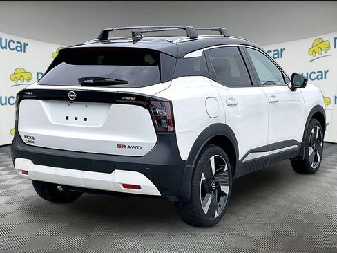 Used 2025 Nissan Kicks SR w/ SR Premium Package AWD/4WD image 6
