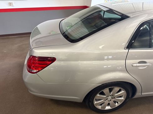 Used 2006 Toyota Avalon XLS image 52