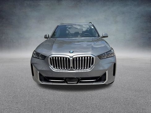 New 2026 BMW X5 xDrive40i AWD/4WD image 8