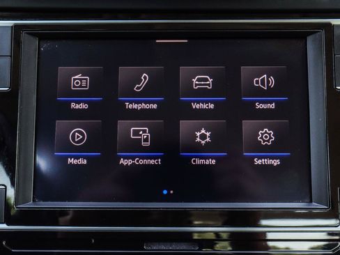Used 2024 Volkswagen Jetta SE FWD image 10