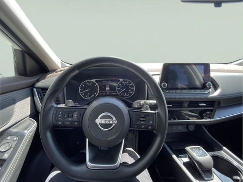 Used 2023 Nissan Rogue SV AWD/4WD image 23