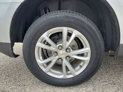 Used 2017 Chevrolet Equinox LT FWD image 5