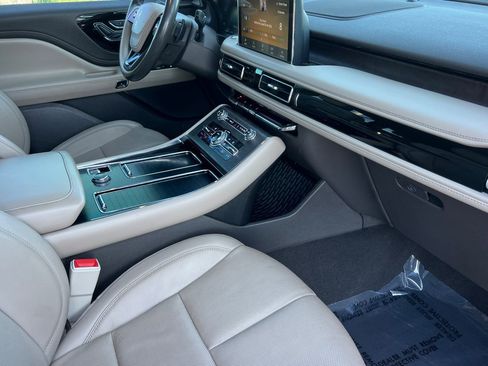 Used 2020 Lincoln Aviator Reserve w/ Equipment Group 201A RWD image 19
