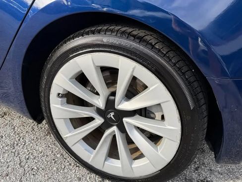 Used 2022 Tesla Model 3 RWD image 10