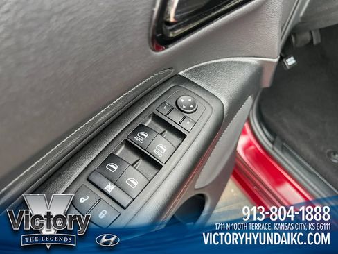 Used 2025 Dodge Durango GT AWD/4WD image 11