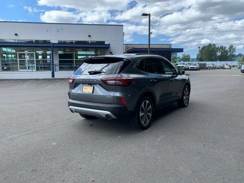 Certified 2025 Ford Escape Platinum AWD/4WD image 9