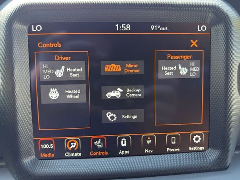 Used 2023 Jeep Wrangler Unlimited w/ Sun & Screen Package AWD/4WD image 17