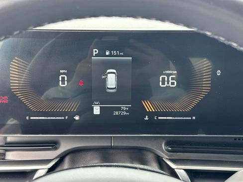 Used 2025 Kia Carnival image 15