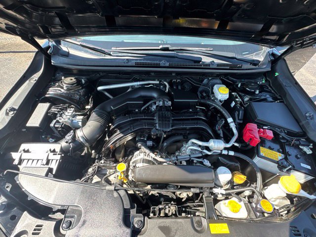Used 2025 Subaru Crosstrek 2.5i Premium AWD/4WD image 9
