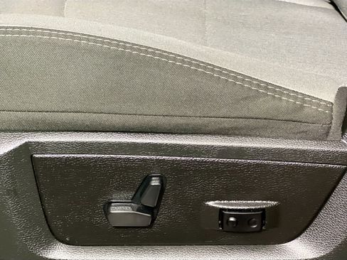 Used 2024 RAM 3500 Big Horn image 15