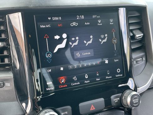 Used 2020 RAM 1500 Big Horn AWD/4WD image 35