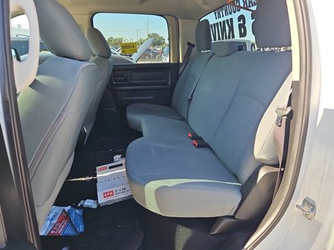 Used 2020 RAM 1500 Tradesman w/ Chrome Plus Package RWD image 11