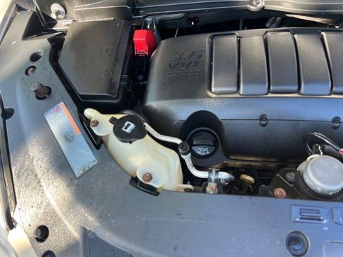 Used 2011 Buick Enclave CXL image 79