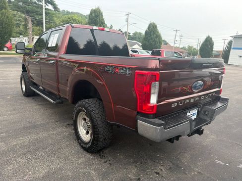 Used 2017 Ford F250 XLT AWD/4WD image 3