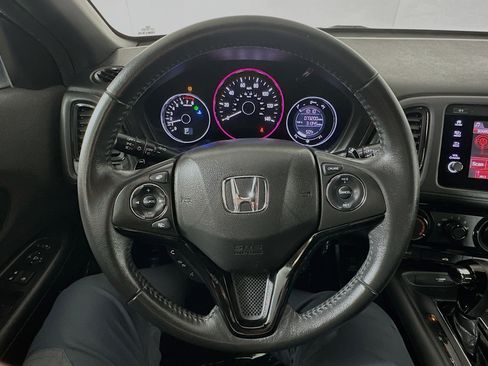 Used 2019 Honda HR-V Sport image 11