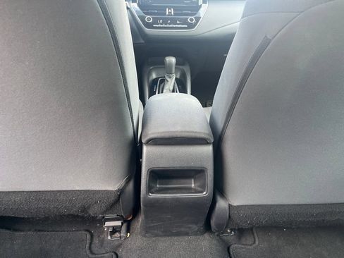 Used 2022 Toyota Corolla LE FWD image 26