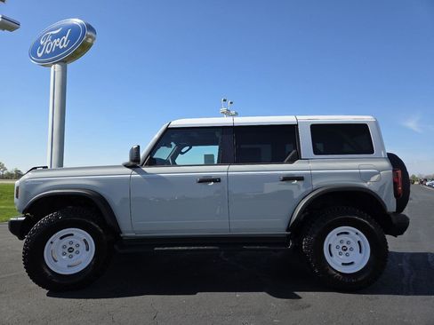 New 2026 Ford Bronco Heritage Edition AWD/4WD image 14