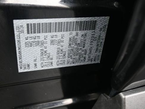 Used 2025 Nissan Rogue SV image 20