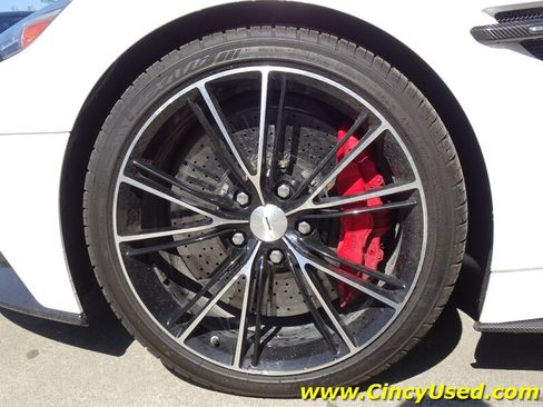 Used 2014 Aston Martin Vanquish Volante RWD image 33