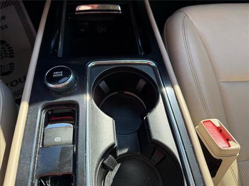 Used 2022 Lincoln Corsair FWD w/ Equipment Group 101A image 18