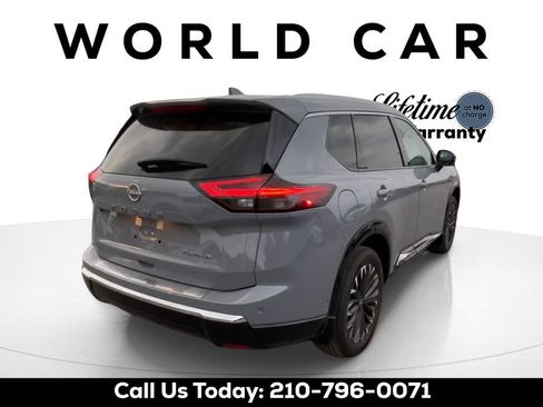 Used 2024 Nissan Rogue Platinum w/ Platinum Premium Package image 14