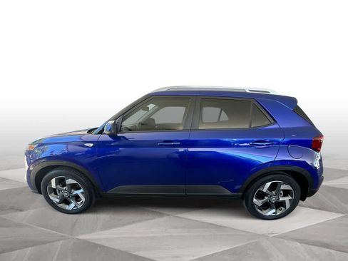 Used 2023 Hyundai Venue SEL FWD image 5
