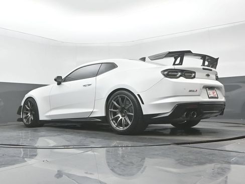 Used 2019 Chevrolet Camaro ZL1 RWD image 28