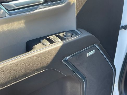 Used 2022 Chevrolet Silverado 1500 LTZ w/ Technology Package image 32