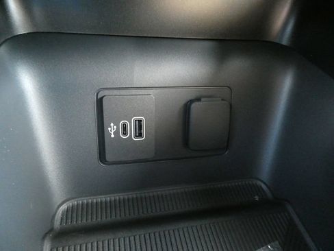 New 2027 Ford Explorer ST-Line AWD/4WD image 25