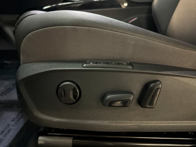 Certified 2023 Volkswagen ID.4 Pro S AWD/4WD image 15