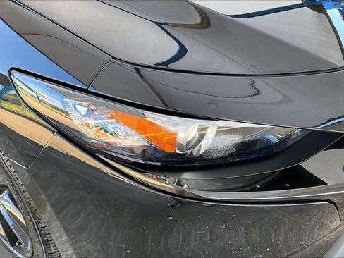 Used 2025 MAZDA MAZDA3 s Sport FWD image 28
