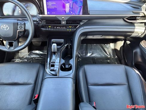 Certified 2024 Toyota Crown AWD/4WD image 16