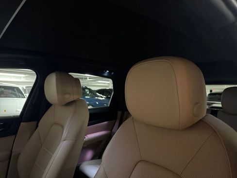 Used 2023 Porsche Cayenne image 47