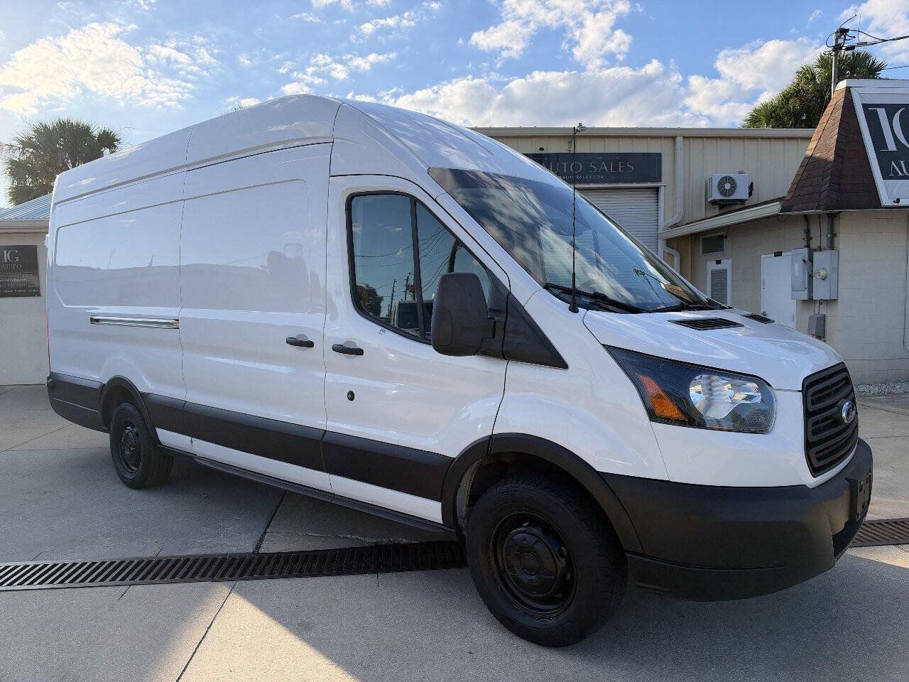 Used 2019 Ford Transit 350 148 High Roof Extended RWD image 13