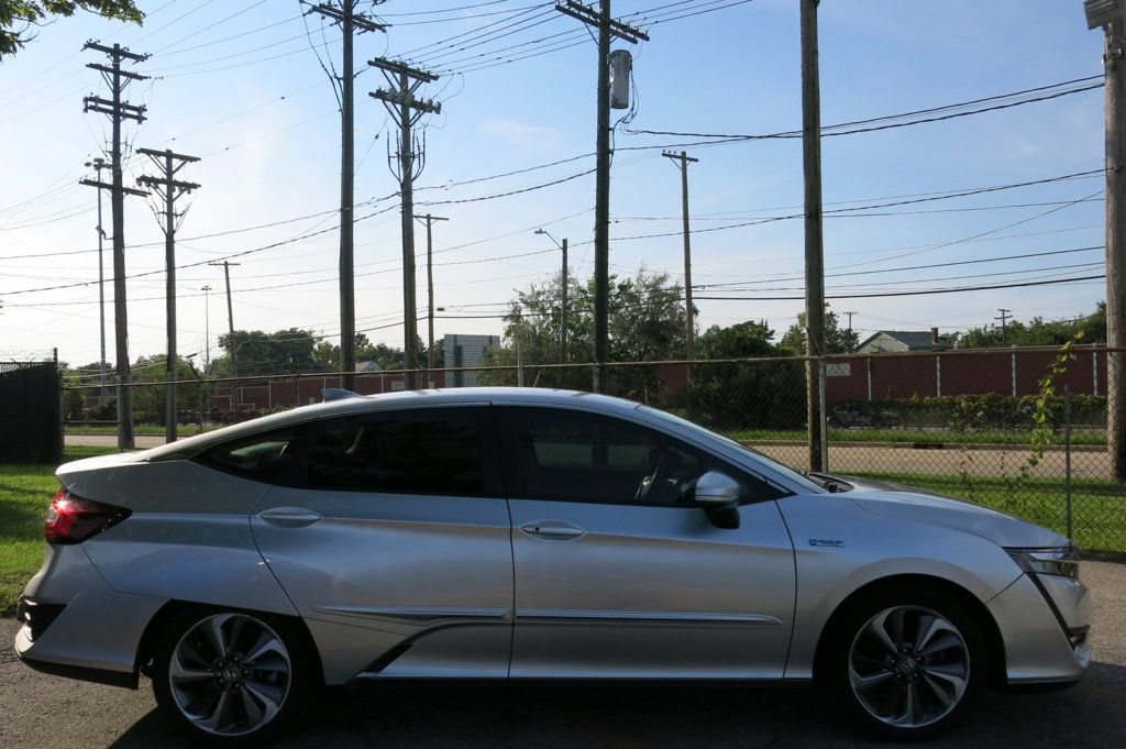 Used 2021 Honda Clarity Plug-In Hybrid image 5
