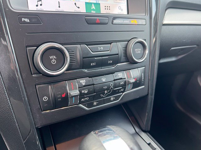 Certified 2019 Ford Explorer XLT w/ Equipment Group 202A FWD image 15