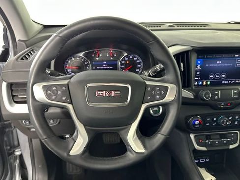 Used 2023 GMC Terrain SLT image 14