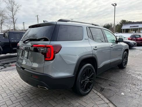 Used 2023 GMC Acadia SLE w/ Driver Convenience Package image 8