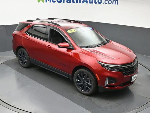 Used 2024 Chevrolet Equinox RS AWD/4WD image 3