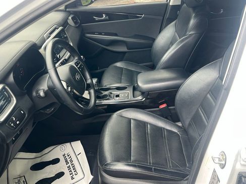 Used 2019 Kia Sorento EX FWD image 10