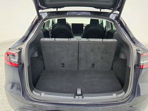 Used 2024 Tesla Model Y Long Range image 24