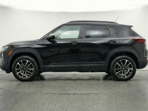 Used 2025 Chevrolet TrailBlazer LT image 5