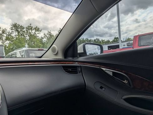 Used 2013 Buick LaCrosse Leather FWD image 28