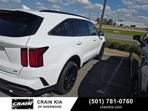 Used 2023 Kia Sorento SX image 1