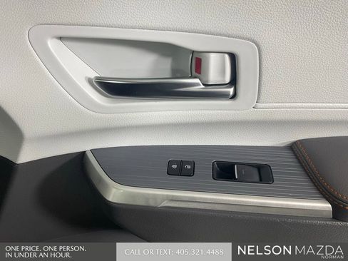 Used 2024 Toyota Sienna XSE FWD image 20