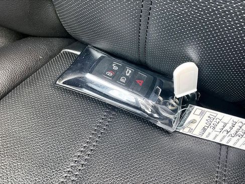 Used 2022 Land Rover Range Rover Evoque R-Dynamic S image 15