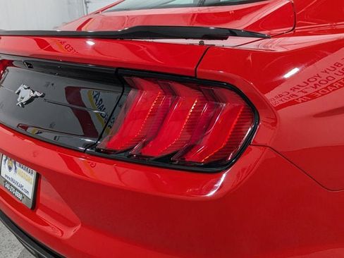 Used 2018 Ford Mustang Coupe image 36