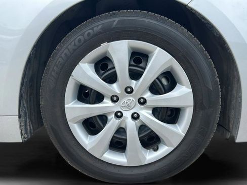 Used 2023 Toyota Corolla LE FWD image 30