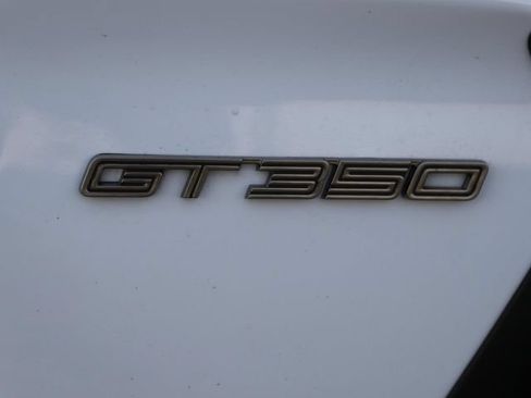 Used 2019 Ford Mustang Shelby GT350R w/ GT350R Equipment Group 920A RWD image 8