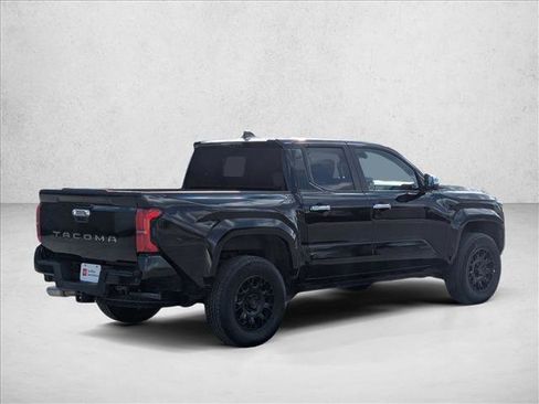 Used 2024 Toyota Tacoma Limited w/ Limited Package (LT) AWD/4WD image 5